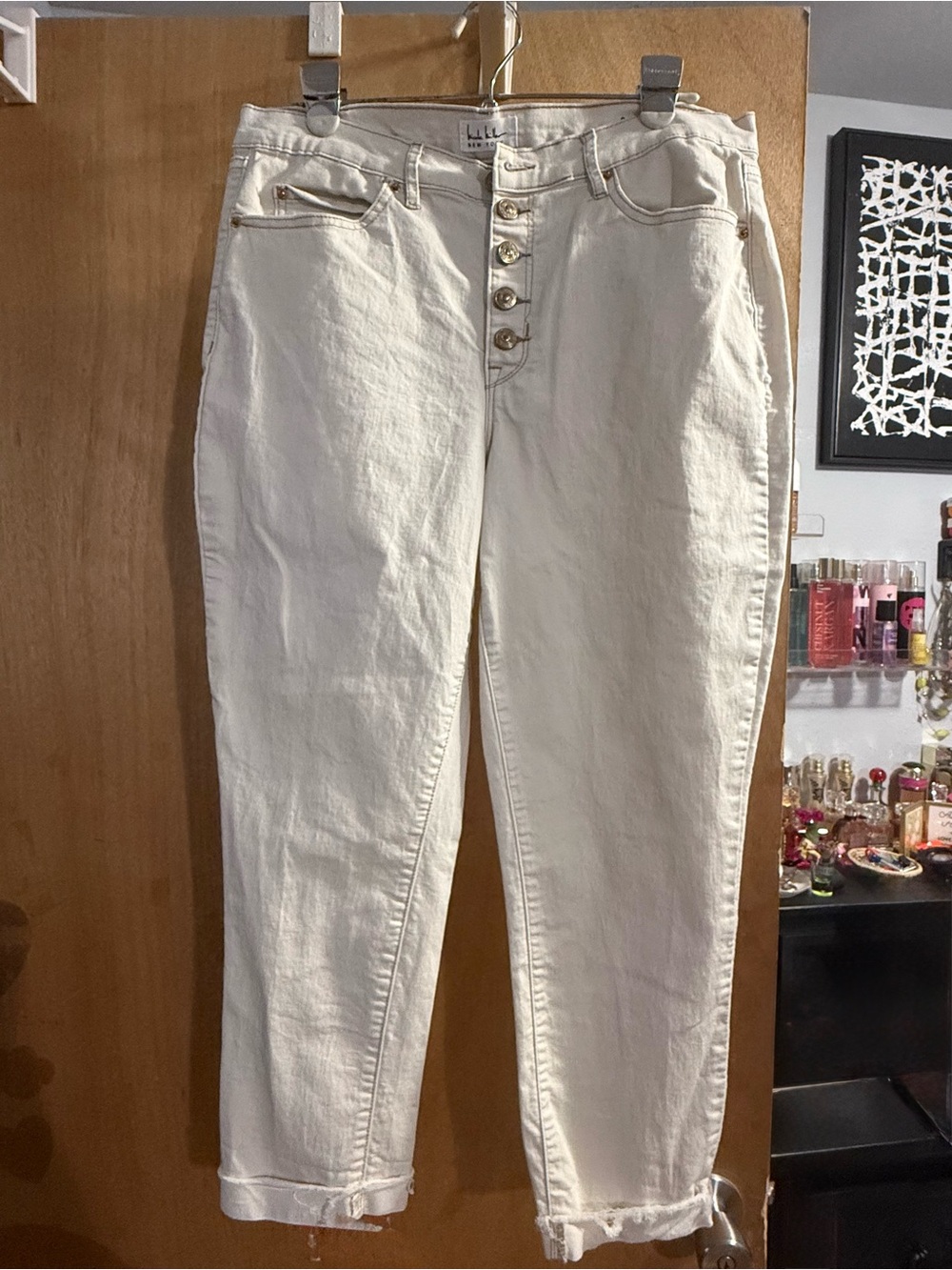 Nicole Miller Cream Button-Fly Boyfriend Jeans